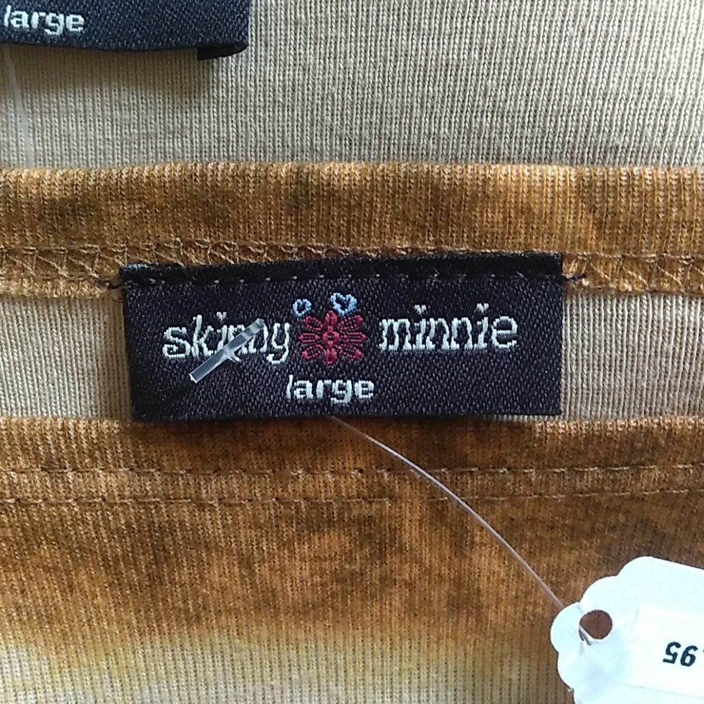 Shirt - Picture 4 of 4